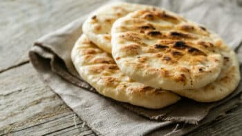 Does Pita Bread Go Bad? How Long Does It Last?