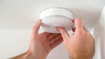 How Long Will Your Smoke Detector Keep Beeping Before The Battery Dies?